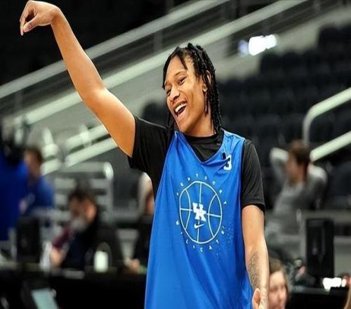 快船連裁三人！保羅接班人離隊，首輪29順位啊，才23歲就無球可打
