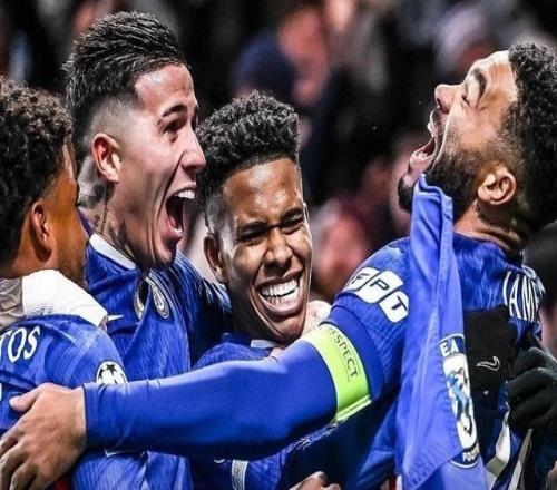 歐冠30！切爾西大勝10人巴薩！18歲巴西天才閃耀，藍(lán)軍3球被吹