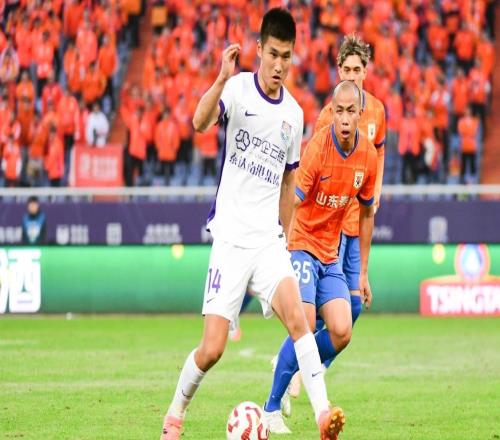 官宣！2026年中超賽程公布，無(wú)視世界杯，3月6日開(kāi)打，拒絕跨年制