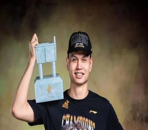 高光時刻20242025賽季精彩回顧：24許鐘豪！