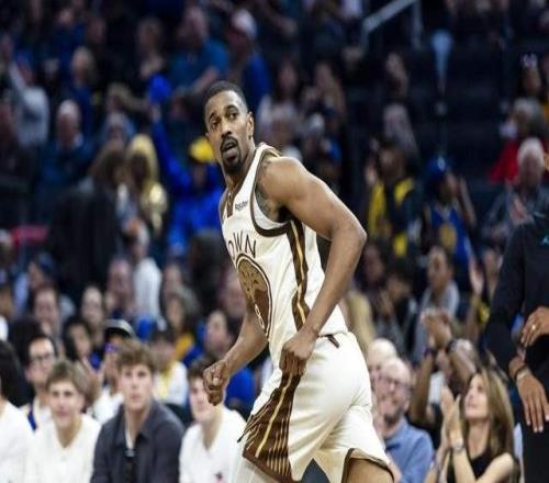 爆砍72分創(chuàng)新高！勇士替補(bǔ)火力全開！庫里躺贏，4號秀空砍24+11