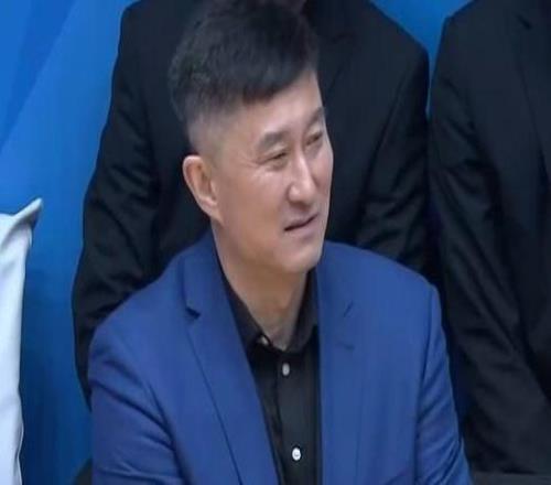 杜鋒：吉林這個球館我們以前稱為“魔鬼主場”這里有很好籃球氛圍