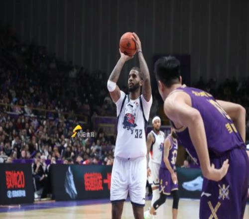 山東男籃第四外援正在談，新規陣痛疊加外援懸念，邱彪吃T顯壓力