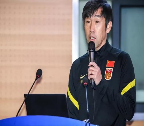 意外！宿茂臻將成魯能2026賽季中超的主教練，韓鵬轉任教練組組長(cháng)