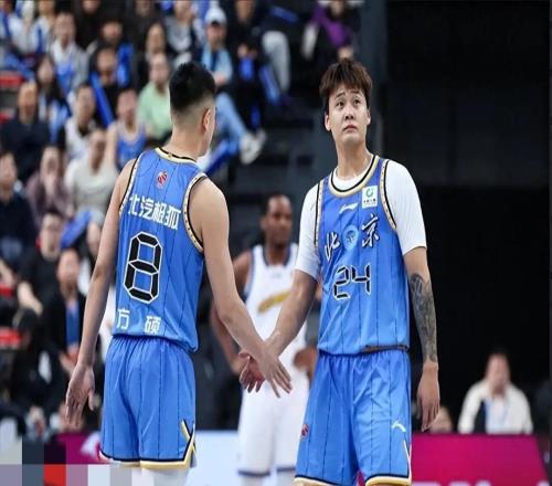 真相大白！北京男籃輸球原因曝光，周琦做不了核心，徐利民無戰(zhàn)術(shù)
