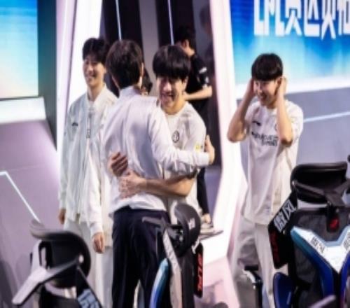 IG发布赛场集锦：31战胜JDG，世界赛我们来了！