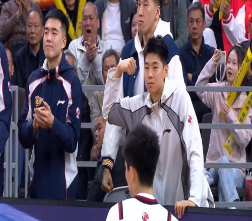 廣東傳來3大隱患和3好消息！排名沒掉，強(qiáng)援將復(fù)出，杜鋒更有底了