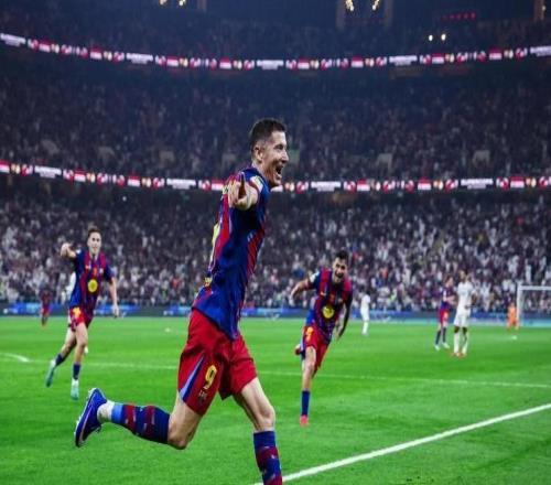 自加盟巴薩以來(lái)，萊萬(wàn)在每年的西超杯決賽均取得進(jìn)球