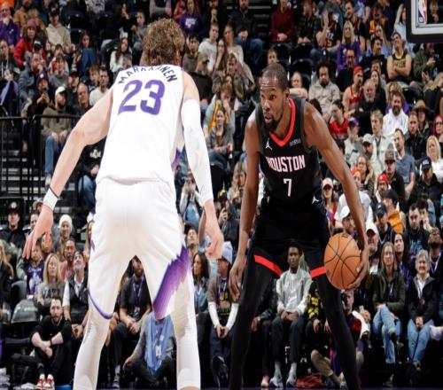 杜蘭特25+6創(chuàng)NBA歷史第2神跡，還創(chuàng)紀(jì)錄！亞當(dāng)斯驚艷，申京15中10