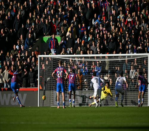 9分鐘2球21逆轉(zhuǎn)！曼聯(lián)終于贏了：定位球奇襲戰(zhàn)術(shù)B費2助