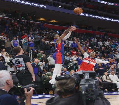 46+12+11+5歷史第一人！狂打31鐵超科比！他會成為下一個巨星嗎