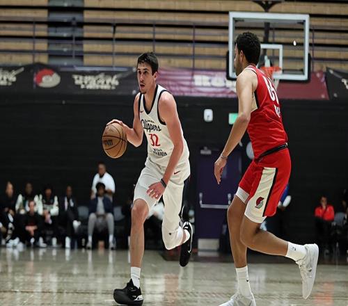 又一次爆砍高分！快船二隊鋒線新秀最近一段時間的狀態(tài)明顯提升了