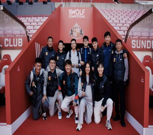 英超啟動中國足協(xié)第3期青訓(xùn)教練培訓(xùn)，中國教練走進(jìn)3家俱樂部