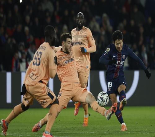 歐冠焦點(diǎn)戰(zhàn)：巴黎圣日耳曼迎戰(zhàn)熱刺，誰(shuí)能笑到最后