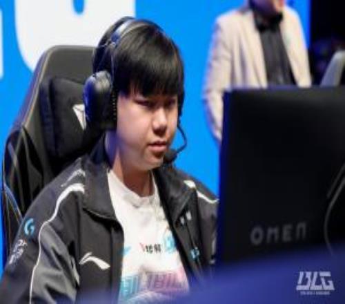 我可没去BLG打野Shadow澄清："三天没出门都在打宝可梦，总算通关了"