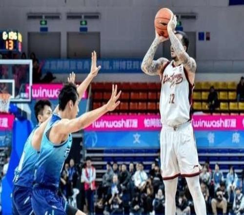 遭寧波雙殺！網(wǎng)友吵成一片，浙迷替丁偉喊冤該下課的是另外一人