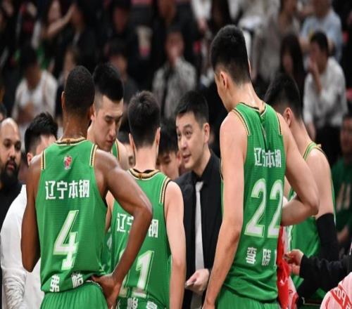 未來(lái)可期！遼籃內(nèi)線新星U19場(chǎng)均轟20.3+9.8楊鳴又有中鋒可用