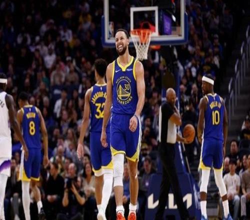 NBA還得是庫里！單節20分累計達到45次創(chuàng  )造歷史