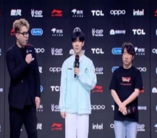 TheShy谈躲7个Q单杀呼吸:主要是我运气好躲掉了他所有技能