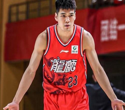 CBA球員回避條款，周琦不打新疆，陳國豪限制出場時間