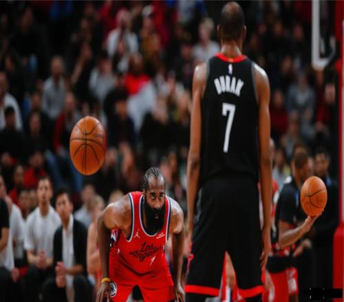 爆冷20分慘敗，又遭25分逆轉(zhuǎn)！成為NBA最大偽強(qiáng)隊(duì)，離散伙不遠(yuǎn)了