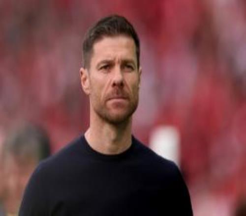 管澤元看皇馬官宣阿隆索下課：龍哥祝好，你永遠(yuǎn)是皇馬的傳奇球員