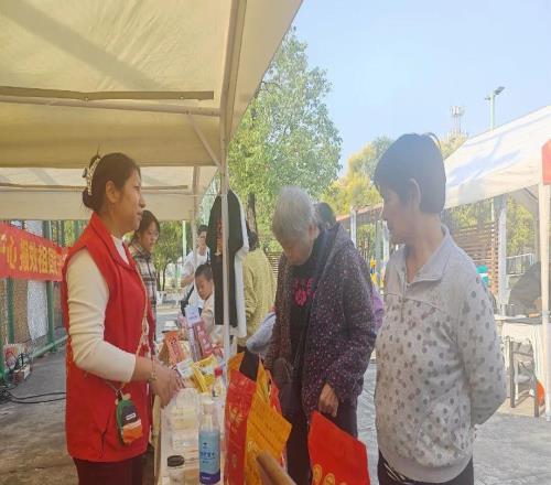 踢球、逛吃、看表演！順德“德甲”勒流選拔賽燃情“開(kāi)波”