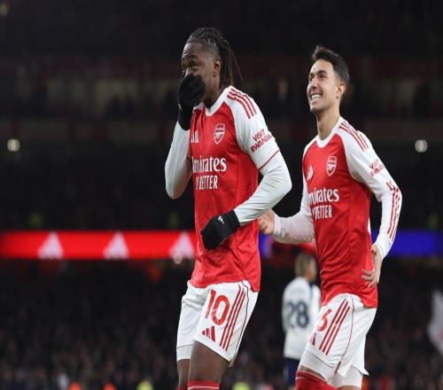 北倫敦德比上演帽子戲法，埃澤成歷史第四人+英超第一人