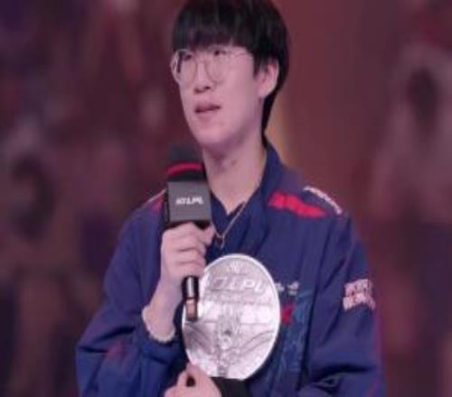 雙賽區(qū)FMVP！Ruler成為首個LCK+LPL賽區(qū)FMVP選手
