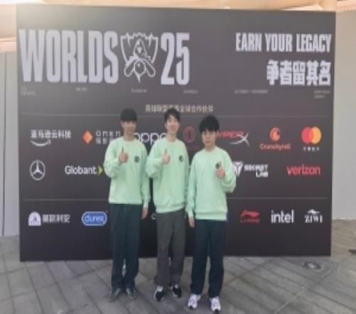 DK分享隊(duì)員觀賽照片：來尋找秀妹和Luwawa吧