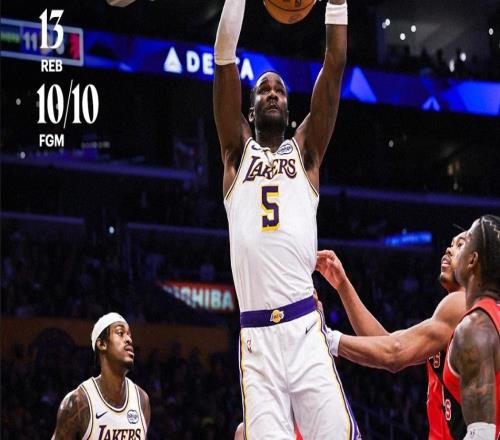 艾頓20+湖人9勝0負！命中率100%創(chuàng)四紀錄比肩鯊魚湖媒：終于不軟