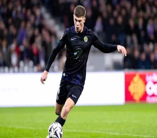 圖片報：多特在關注圖盧茲中衛(wèi)克雷斯維爾，打算夏窗出手