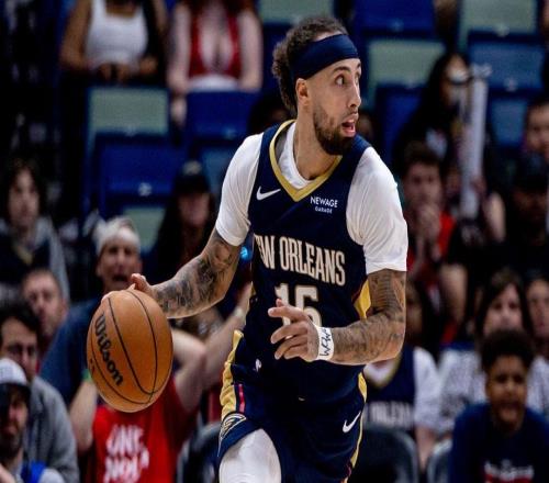 罰款2000美元，NBA對(duì)阿爾瓦拉多處以罰款，原因是他假摔