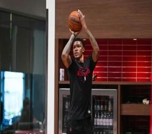 合拿46分22籃板，火箭隊(duì)3鋒線保住下限杜蘭特三分12中2單打低效