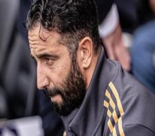 自執教曼聯(lián)以來(lái)，除降級隊外阿莫林英超積分和勝場(chǎng)第4少