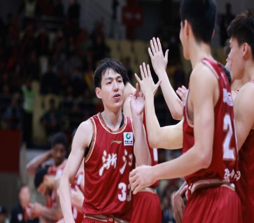 浙江制勝140加時(shí)逆轉(zhuǎn)青島：王奕博戰(zhàn)舊主5犯韋瑟斯龐21+8失誤