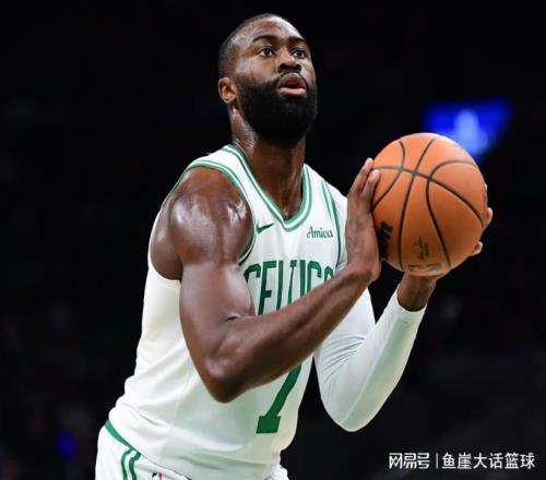 凱爾特人完勝！布朗30+10犯錯(cuò)，西亞卡姆32+10，懷特13+5持續(xù)低迷