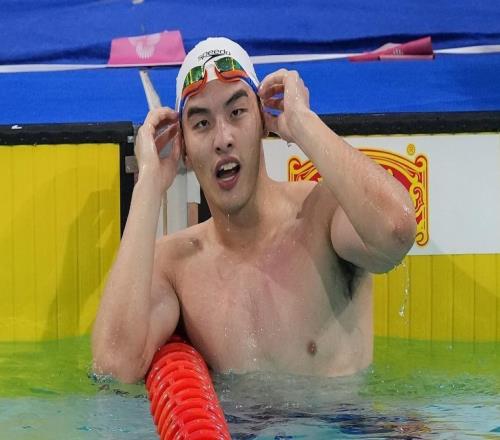 “天才少年”鄭英昊，在全運(yùn)會的泳池里破繭成蝶