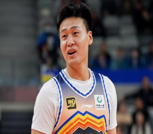 多維度解析新疆并未主動(dòng)尋求交易趙睿若球員想離隊(duì)俱樂部或尊重