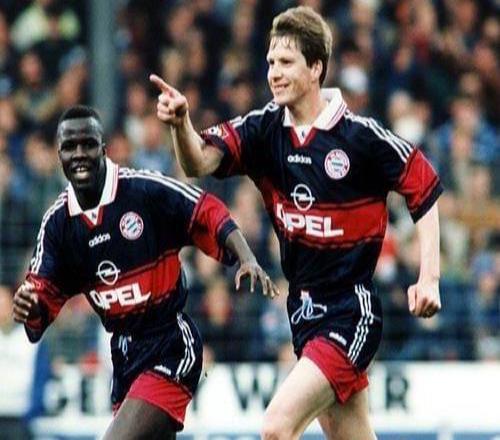 德國大炮，28歲加盟拜仁變贏家，34歲和孫繼海當(dāng)隊(duì)友，40歲退役