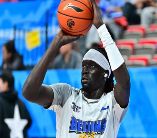 諷刺！在北京隊(duì)0分，換隊(duì)立馬砍26+7+6！南蘇丹KD狠狠打臉許利民