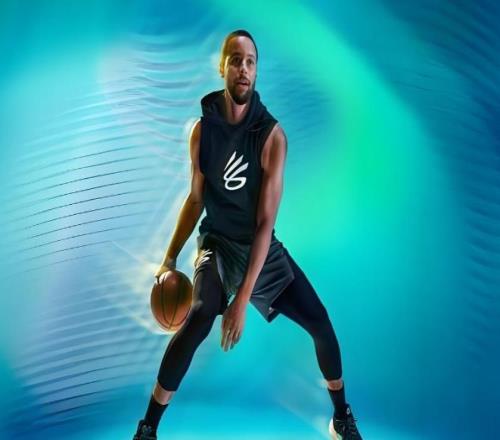 超越詹皇！庫里登頂聯(lián)盟第一！37歲老將再翻上天花板！