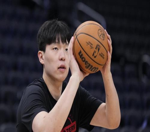 腦袋被打傷了楊瀚森臨時缺席開拓者訓練+NBA比賽，隊記說出實情