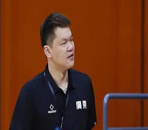 朱芳雨羨慕首鋼隊豪華陣容，深圳隊回應(yīng)球隊欠薪傳聞