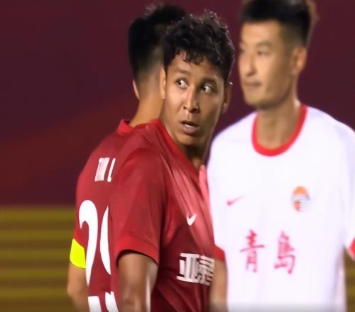 22！十人前中超冠軍死里逃生，補時連進兩球絕平，李霄鵬痛失3分
