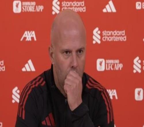 斯洛特：不對球員感到失望，不知道瓊斯具體發(fā)言