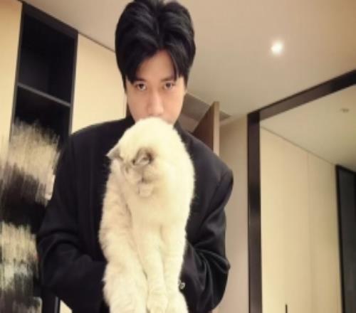 Xinyi分享生活照片：好久不見(jiàn)！