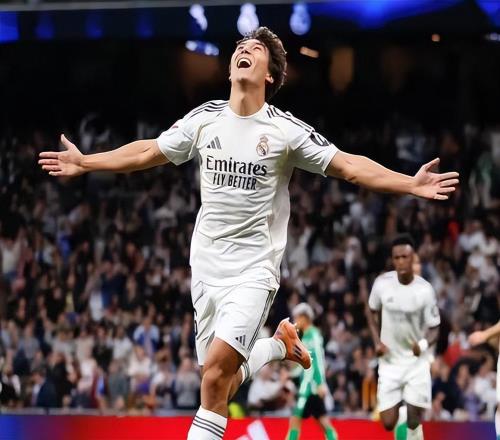 隨著(zhù)皇馬51、馬競11，西甲最新排名出爐！巴薩49分領(lǐng)跑