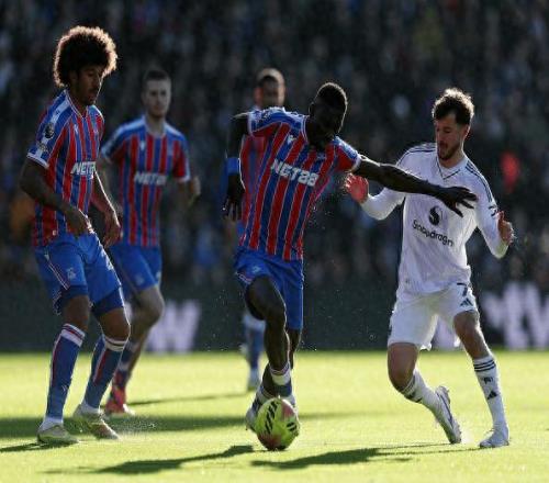 客場(chǎng)翻盤！曼聯(lián)21逆轉(zhuǎn)告捷，終結(jié)三輪不勝，排名重回英超前十！