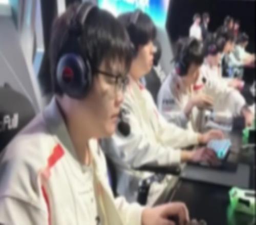 TES发布赛前视频：整装待发，全力以赴！兄弟们加油拿下！